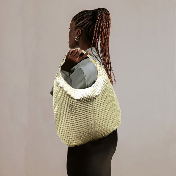 Schultertasche Lia gold, Leder gold, style